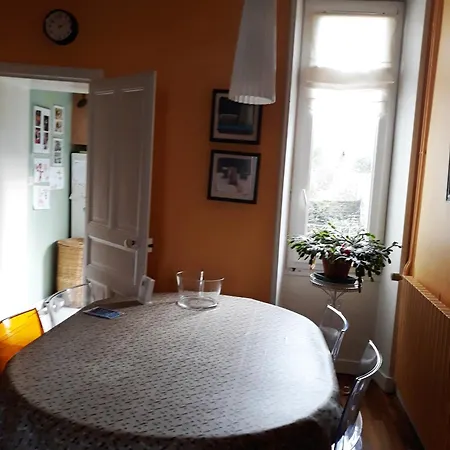 Quartier De La Madeleine לינה וארוחת בוקר 3*